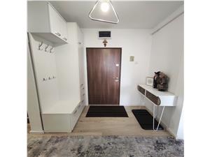 Apartament 3 camere de vanzare in Sibiu - N. Iorga - renovat, pivnita