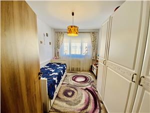 Apartament de vanzare in Sibiu - 3 camere cu pivnita si balcon