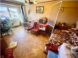 Apartament cu 3 camere decomandat de vanzare in Sibiu - str. Uzinei