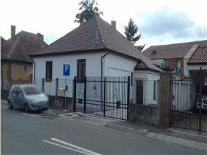 Casa de vanzare in Sibiu, singur in curte, LUX, Zona Premium + Teren