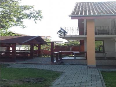 Casa de vanzare in Sibiu, singur in curte, LUX, Zona Premium + gradina