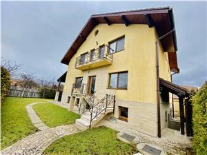 Exclusively a luxury villa, located in the Calea Poplacii area