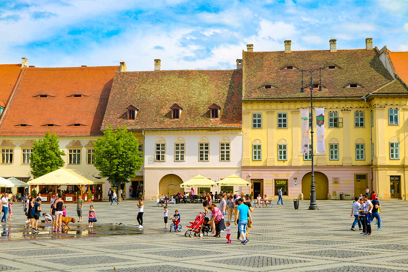 11 fang-tastic things to do in Sibiu Romania | The city with eyes